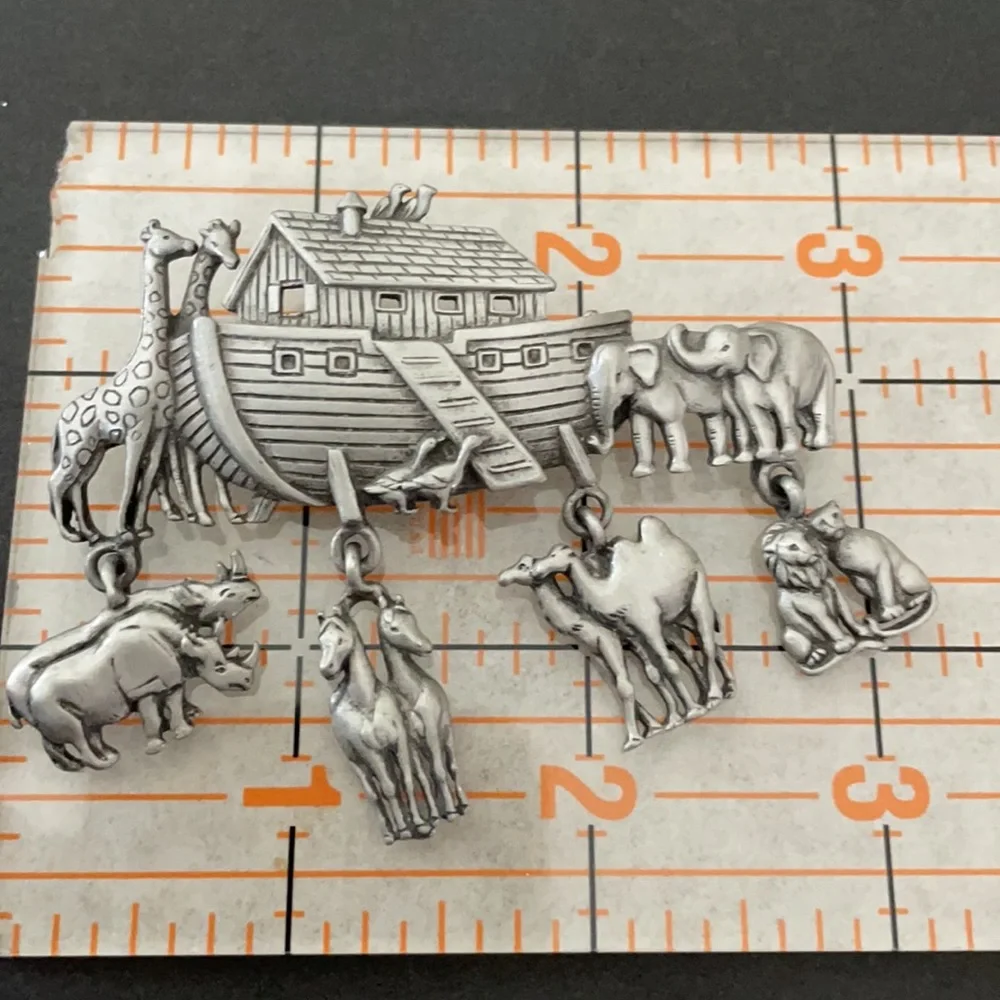 Vintage JJ Jonette Pewter Noah's Ark Brooch with Dangling Animal Charms.